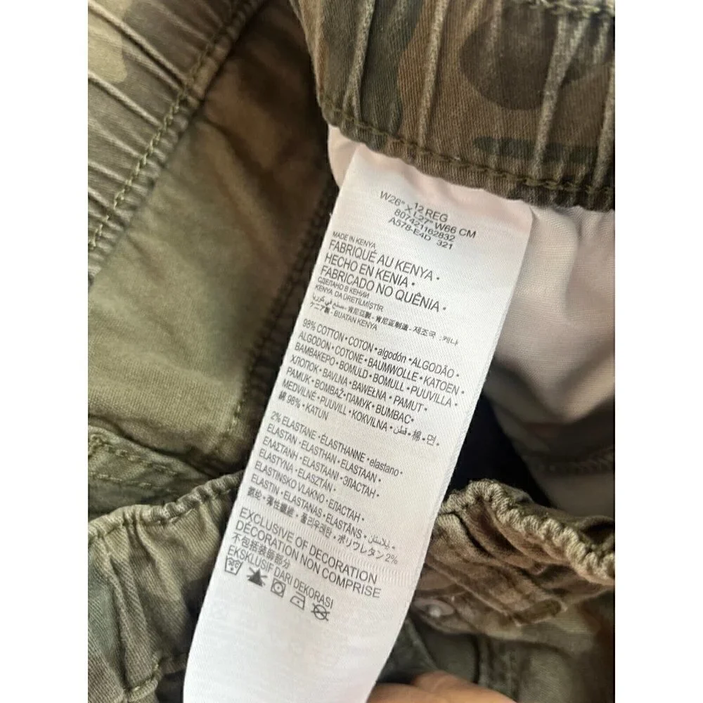 Levis levis green